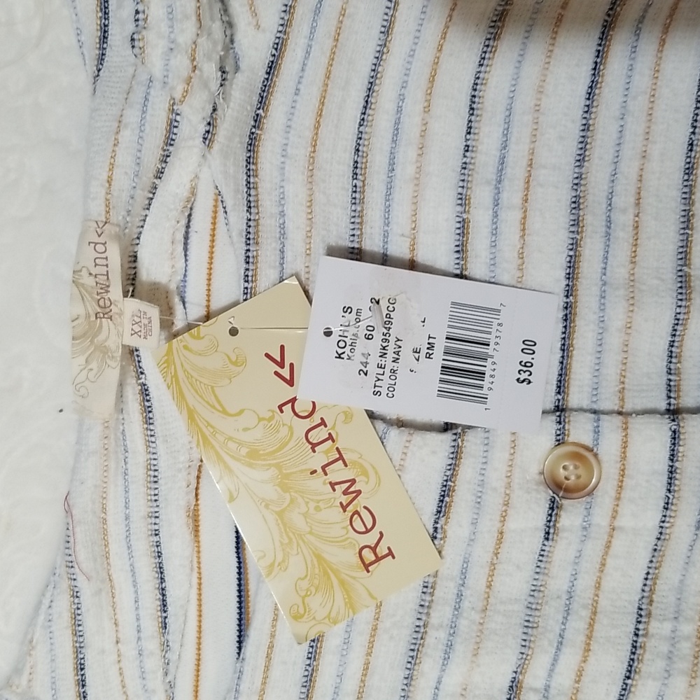 Ladies Crop top. XXL - Picture 8 of 8
